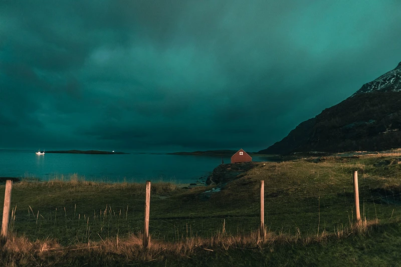 Nordnorsk landskap som symboliserer ro, helhet og langsiktig verdiskaping i reiselivsmarkedsføring